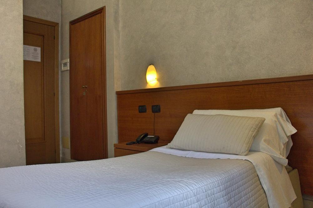Ciao Hotel